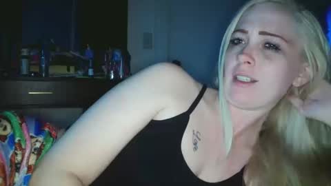 Snapshot of haileyakuma69 chatting on October 2025 07:42:02 AM Hailey and d online show from October 2025 07:42:02 AM