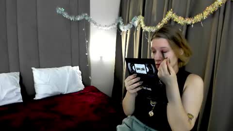 Snapshot of haileyfoxy chatting on January 2025 01:53:02 AM Hailey online show from January 2025 01:53:02 AM