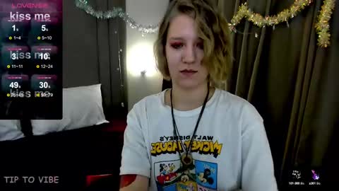 Snapshot of haileyfoxy chatting on January 2025 02:01:01 AM Hailey online show from January 2025 02:01:01 AM