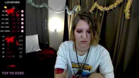 Snapshot of haileyfoxy chatting on January 2025 05:02:02 AM Hailey online show from January 2025 05:02:02 AM