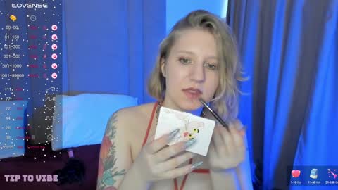 Snapshot of haileyfoxy chatting on February 2025 08:33:02 AM Hailey online show from February 2025 08:33:02 AM