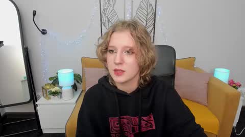 Snapshot of haileyfoxy chatting on September 2025 08:49:02 AM Hailey online show from September 2025 08:49:02 AM