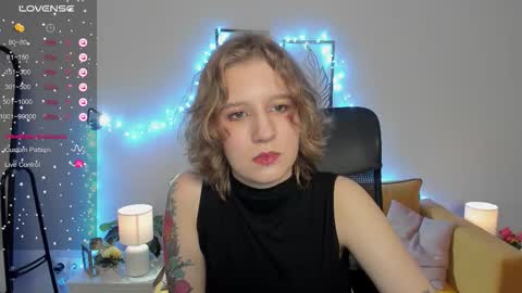 Snapshot of haileyfoxy chatting on September 2025 08:52:02 AM Hailey online show from September 2025 08:52:02 AM