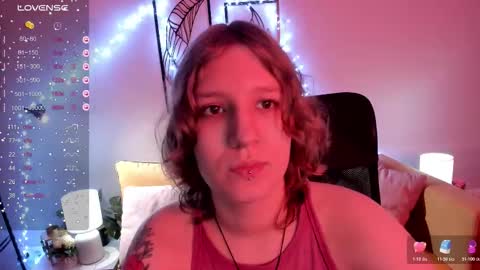 Snapshot of haileyfoxy chatting on October 2025 08:58:02 AM Hailey online show from October 2025 08:58:02 AM