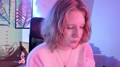 Snapshot of haileyfoxy chatting on December 2025 09:36:02 AM Hailey online show from December 2025 09:36:02 AM