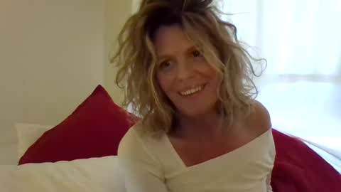 Snapshot of haileys123 chatting on February 2025 10:39:01 PM Hailey online show from February 2025 10:39:01 PM