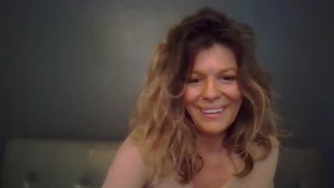 Snapshot of haileys123 chatting on November 2025 07:40:02 PM Hailey online show from November 2025 07:40:02 PM