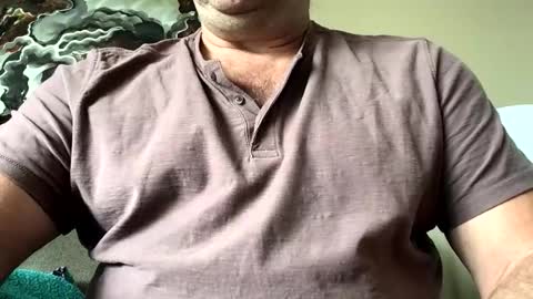 Snapshot of hairbear5 chatting on April 2026 04:05:02 PM Bruce online show from April 2026 04:05:02 PM