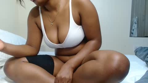 Snapshot of hairy_squiter chatting on March 2026 05:18:01 PM Zaraha online show from March 2026 05:18:01 PM