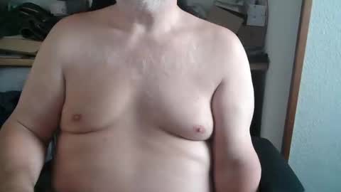 hairyarmpit_lover_1970 online show from September 2025 08:05:02 AM