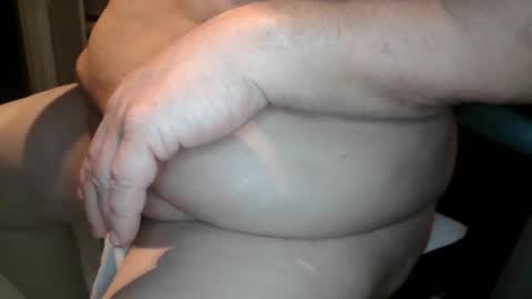 hairyarmpit_lover_1970 online show from November 2025 07:00:02 AM