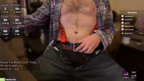 Snapshot of hairybelly818 chatting on July 2026 06:52:02 AM Hairy Belly online show from July 2026 06:52:02 AM