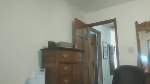 HairyDaddyBear69 online show from December 2025 05:18:02 PM