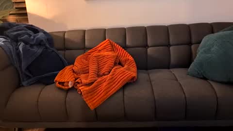 okseaotter online show from April 2026 05:07:02 AM