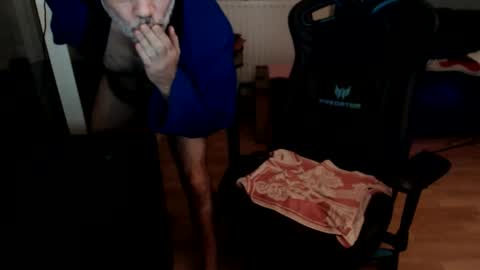 Snapshot of hairyman54 chatting on September 2025 01:51:02 AM hairyman54 online show from September 2025 01:51:02 AM