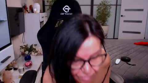 Monika online show from March 2026 09:58:02 AM