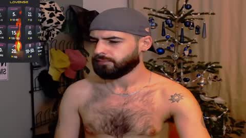 HairyRobXxX online show from December 2025 05:42:02 PM
