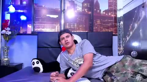 Snapshot of haliz_and_apolo chatting on December 2024 12:28:02 PM haliz_and_apolo online show from December 2024 12:28:02 PM