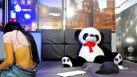 Snapshot of haliz_and_apolo chatting on December 2024 03:43:02 PM haliz_and_apolo online show from December 2024 03:43:02 PM