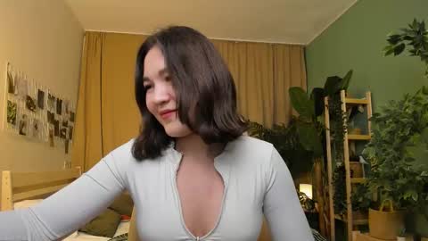 Mary online show from December 2025 02:04:01 PM