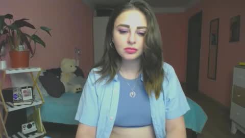 Snapshot of halleyg chatting on November 2025 03:44:02 PM Ann online show from November 2025 03:44:02 PM