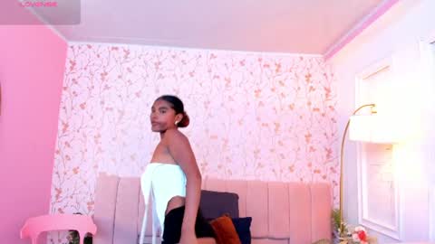 Snapshot of halleylorens chatting on July 2026 07:16:01 PM Halley Lorens online show from July 2026 07:16:01 PM