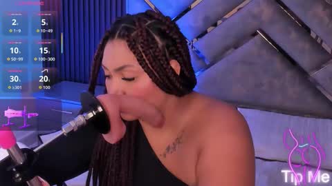 Snapshot of halleyrosse chatting on November 2025 04:45:02 AM Halleyrosse online show from November 2025 04:45:02 AM