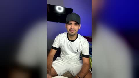 hamiltong12 online show from December 2025 03:26:02 AM