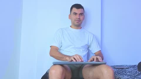 hamiltong12 online show from January 2026 08:45:02 PM