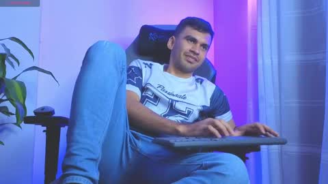 Snapshot of hamiltong12 chatting on May 2026 10:37:02 PM hamiltong12 online show from May 2026 10:37:02 PM