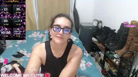 Snapshot of hammer9247 chatting on June 2026 05:00:01 AM hammer9247 online show from June 2026 05:00:01 AM