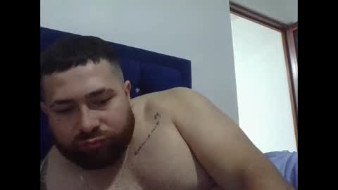 hammerwhithe01 online show from December 2025 01:27:02 PM