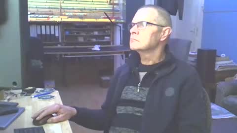 Snapshot of hamto65 chatting on December 2024 08:50:01 PM Prefer men 80 online show from December 2024 08:50:01 PM