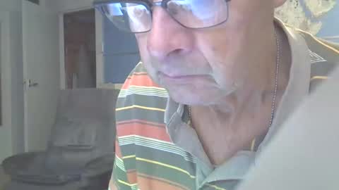 Snapshot of hamto65 chatting on September 2025 06:19:02 PM Prefer men 80 online show from September 2025 06:19:02 PM