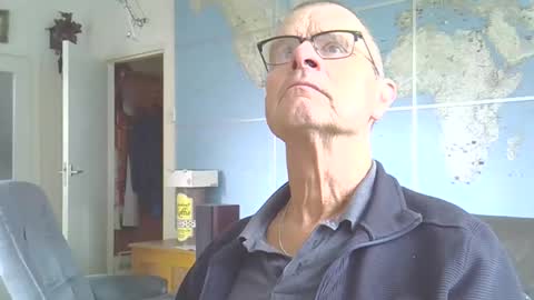 Snapshot of hamto65 chatting on September 2025 10:39:02 AM Prefer men 80 online show from September 2025 10:39:02 AM