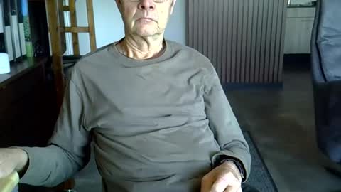 Snapshot of hamto65 chatting on March 2026 09:16:01 AM Prefer men 80 online show from March 2026 09:16:01 AM