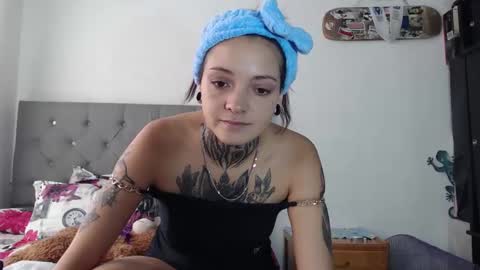 Snapshot of han_ya06 chatting on December 2024 07:32:02 PM Hanya online show from December 2024 07:32:02 PM