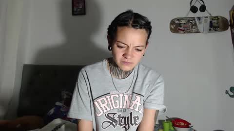 Snapshot of han_ya06 chatting on December 2024 01:48:02 AM Hanya online show from December 2024 01:48:02 AM