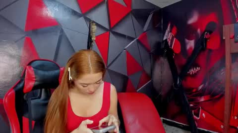 Snapshot of hana_and_zeta chatting on November 2025 12:11:01 PM Hana and Zeta online show from November 2025 12:11:01 PM