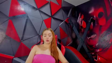 Snapshot of hana_and_zeta chatting on December 2025 12:14:02 PM Hana and Zeta online show from December 2025 12:14:02 PM