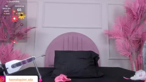 hanaahquinn online show from November 2025 11:42:02 AM