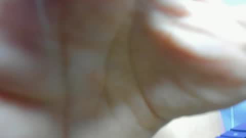 Hanna Lineros  online show from May 2026 12:33:01 PM