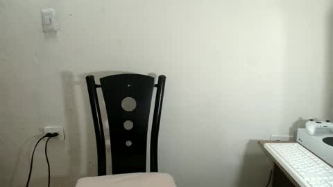 Snapshot of hanamor chatting on February 2025 09:09:01 PM Hana.......Fansly - content being added daily.. online show from February 2025 09:09:01 PM