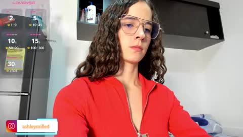 hanasleep online show from November 2025 07:13:01 PM