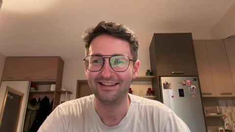 Snapshot of handsome_sasha chatting on February 2025 01:06:01 PM Sasha online show from February 2025 01:06:01 PM