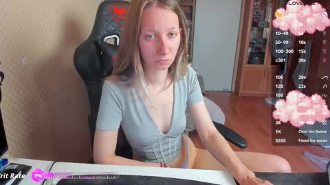 Mila online show from September 2025 09:11:02 AM