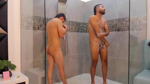 leonardfarrucknick and otis online show from November 2025 02:28:01 PM