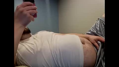 Snapshot of handsomedaddy198923 chatting on November 2025 06:52:02 PM handsomedaddy198923 online show from November 2025 06:52:02 PM