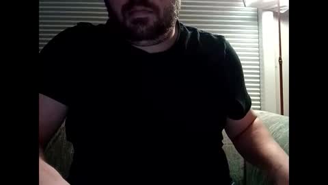 Snapshot of handsomedaddy198923 chatting on November 2025 05:18:02 AM handsomedaddy198923 online show from November 2025 05:18:02 AM