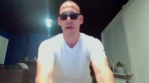 Snapshot of handsomeguy4ever chatting on November 2025 04:33:01 AM handsomeguy4ever online show from November 2025 04:33:01 AM